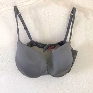Victoria’s Secret Demi bra 36DD